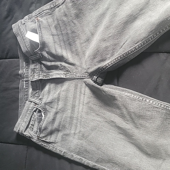 Old Navy boyfriend jeans - Picture 2 of 2